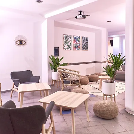 Checkin Caribe - Youth Only - Solo Jóvenes Hotel 3*